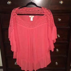 Very cute coral top!
